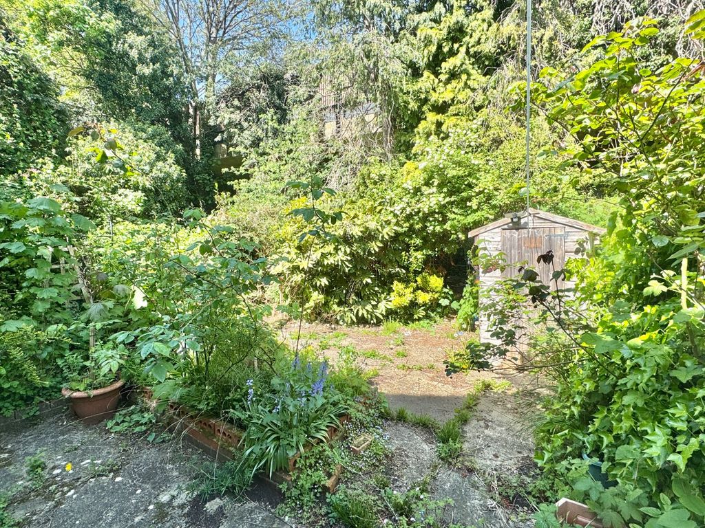 Property photo 2 of 9 Private Garden