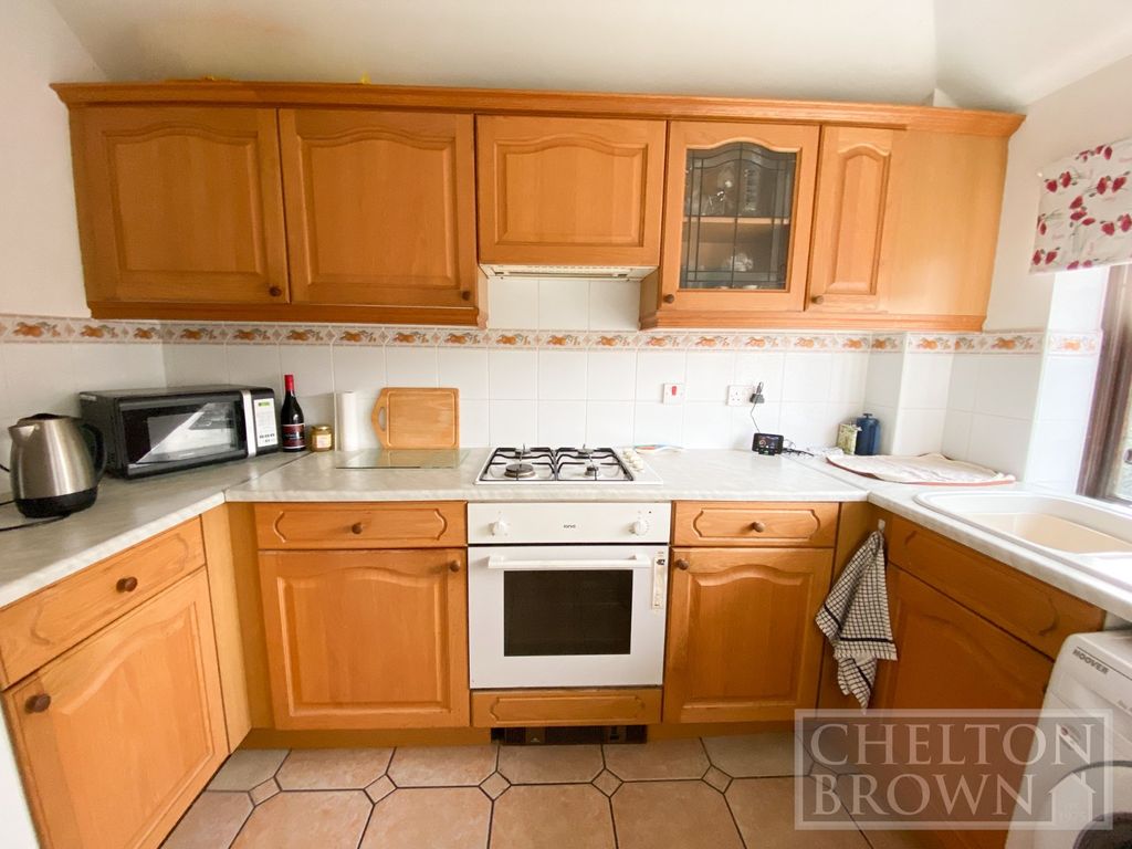 Property photo 3 of 17 Kitchen