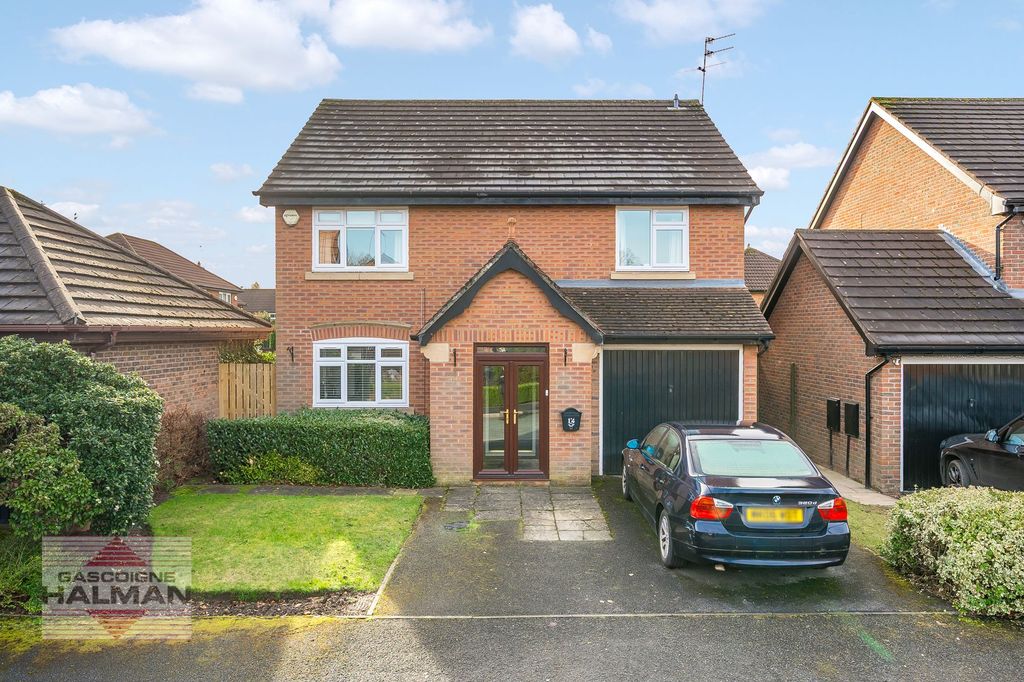 Property photo 1 of 21