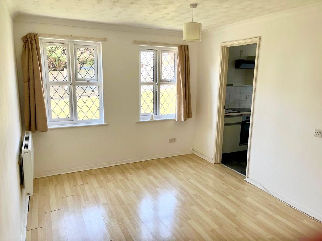 Property photo 2 of 5
