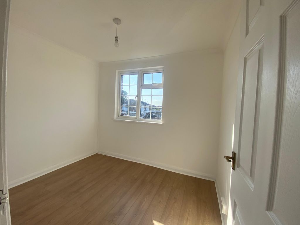 Property photo 3 of 12 Photo 1