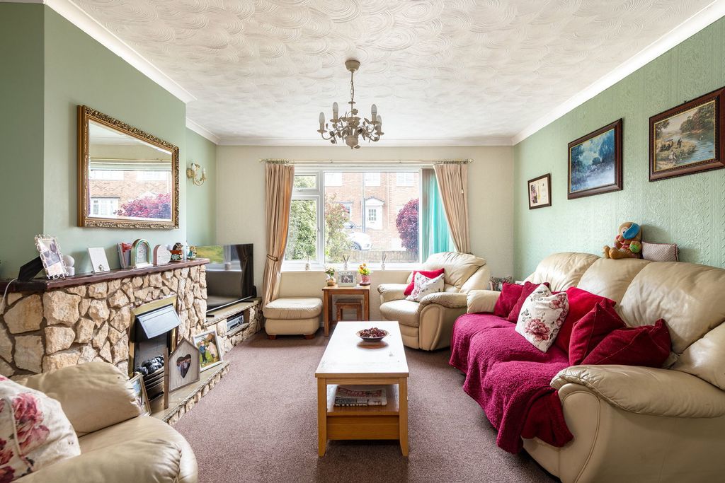 Property photo 3 of 22