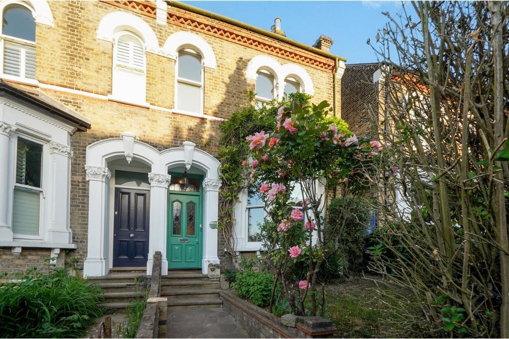 Property photo 2 of 23 Barry Road - 5Wshdmkydkw9Rqvkkde2.Jpg