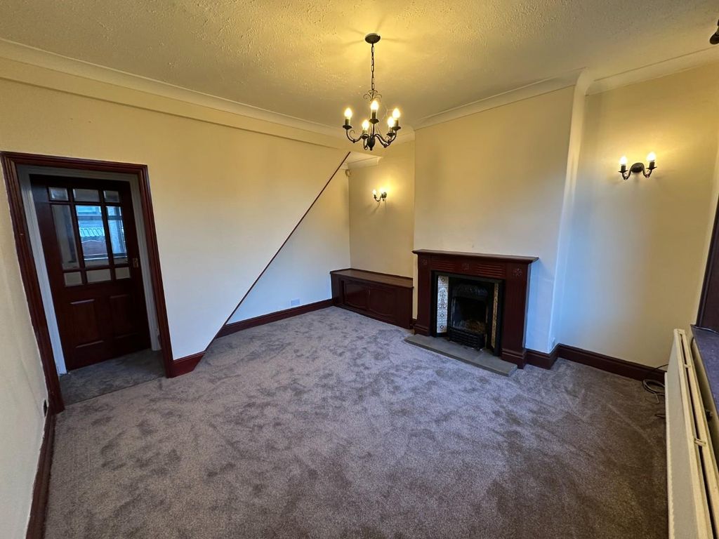 Property photo 3 of 12 Image00046.Jpeg