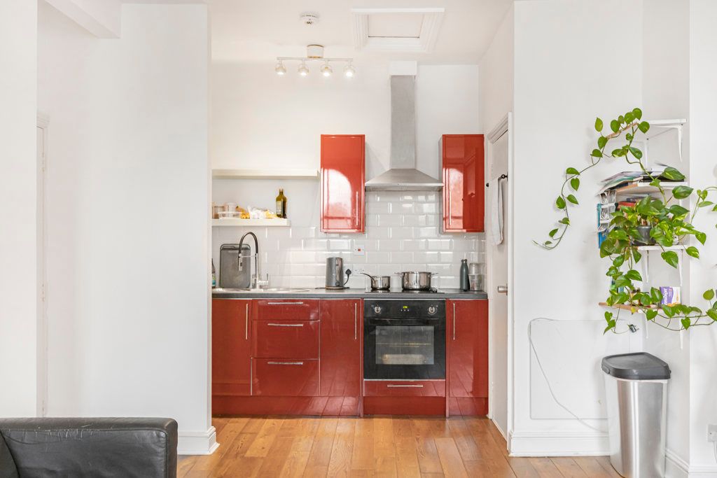 Property photo 2 of 14 Reception/Kitchen