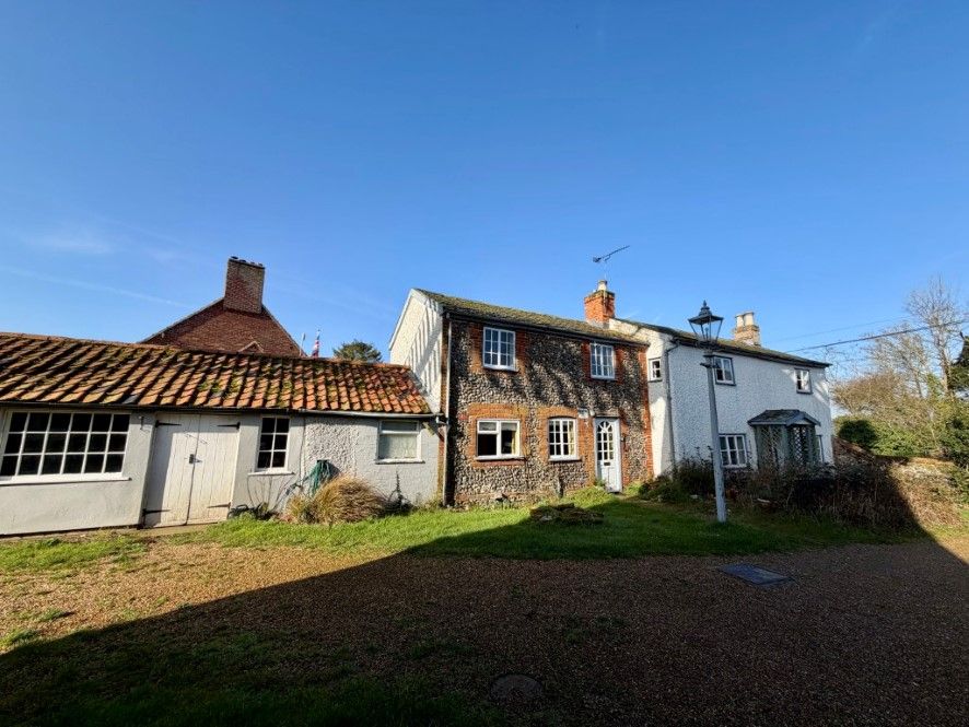 Property photo 2 of 23