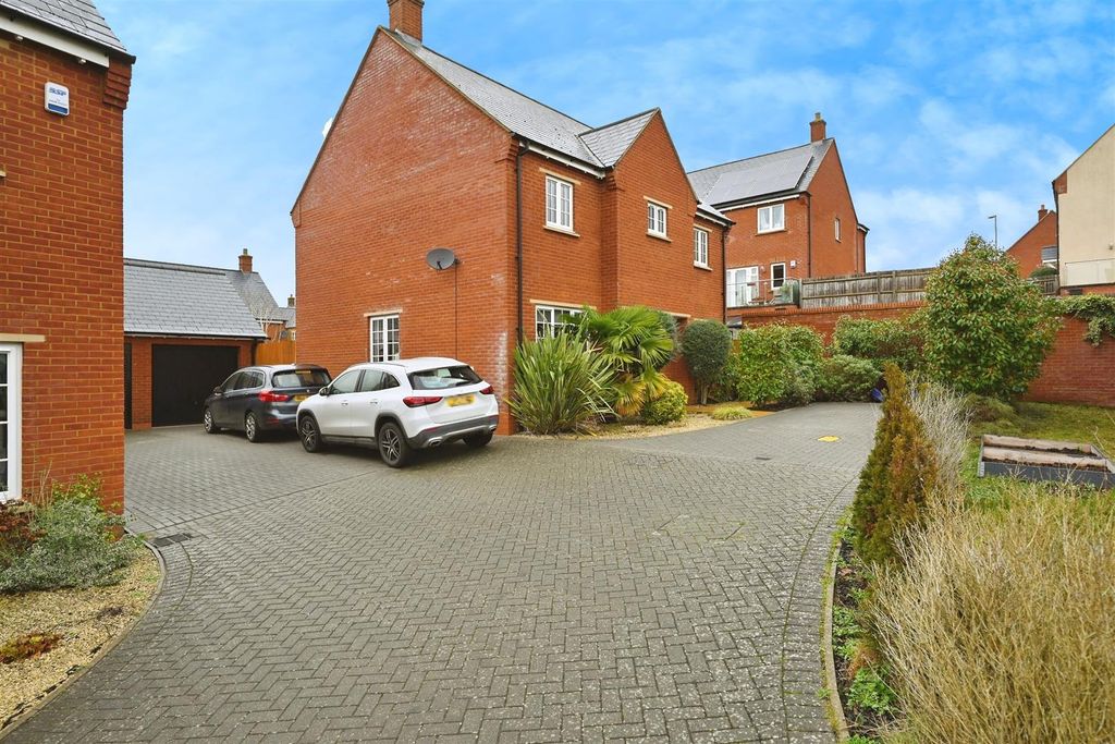 Property photo 2 of 30 c3.Jpg