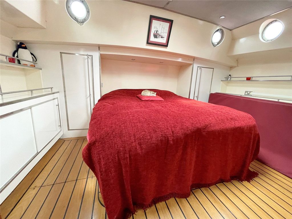 Additional image 4 of 1 bed property for saleArun Shipyard, Rope Walk, Littlehampton, West Sussex BN17