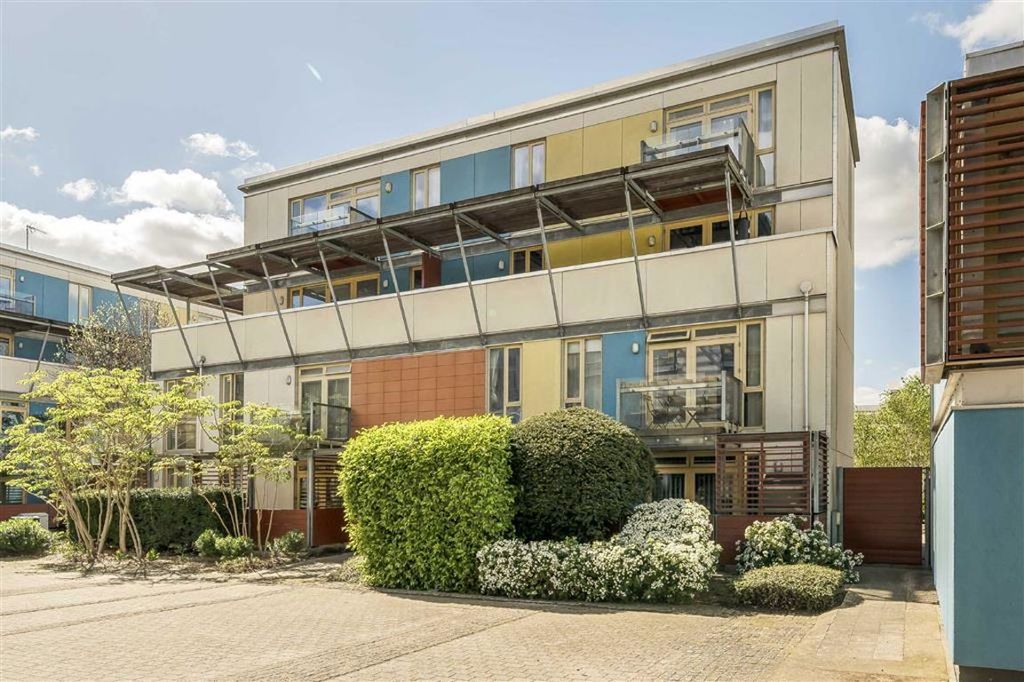 Property photo 1 of 5