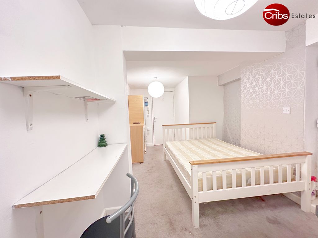 Property photo 2 of 8 Gallery