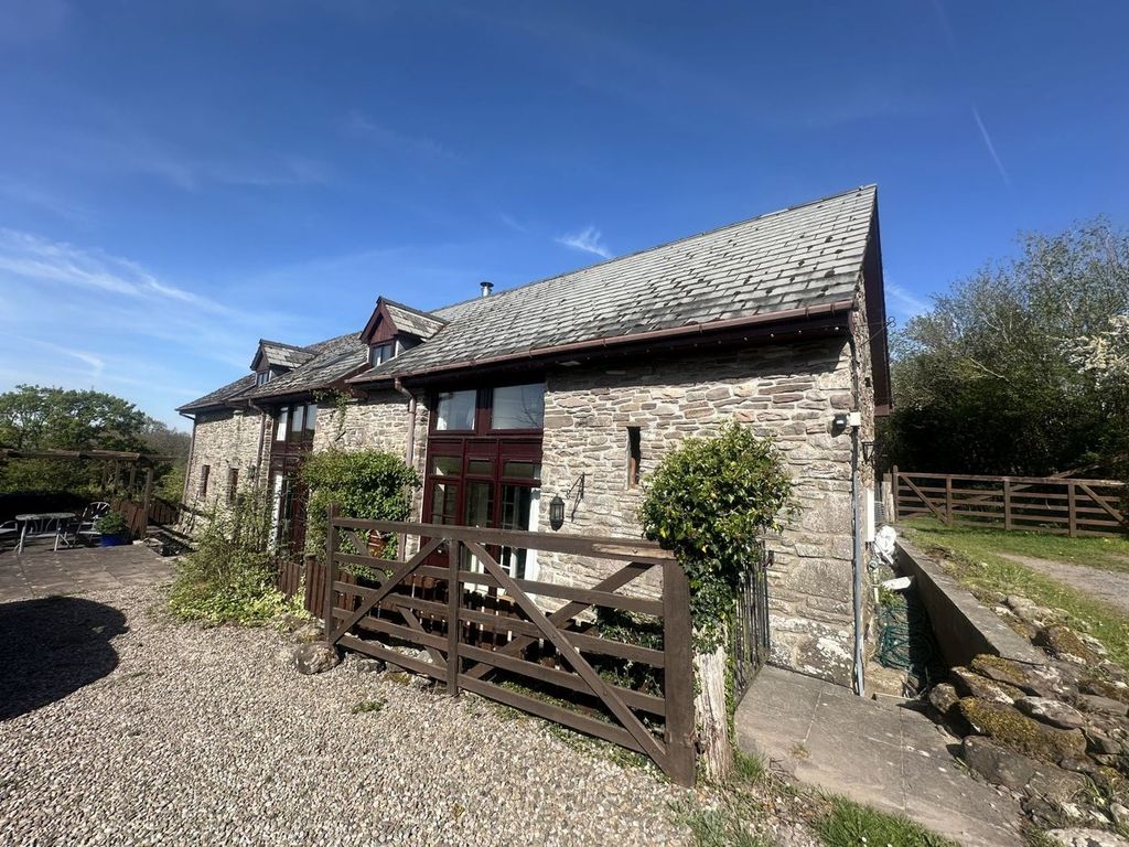 Property photo 1 of 21