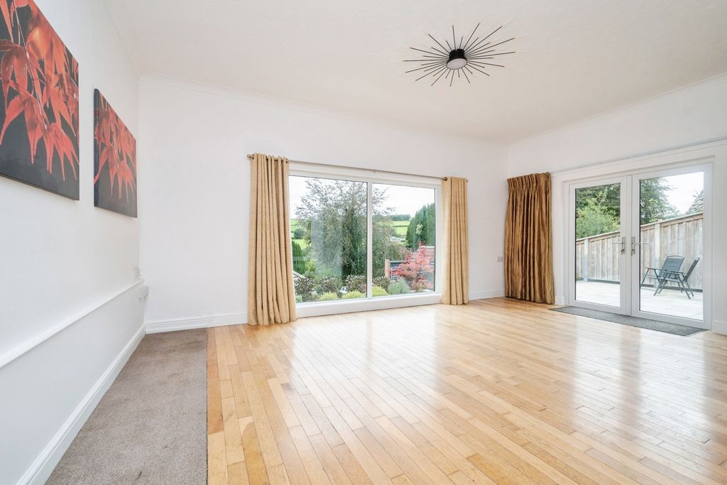 Property photo 2 of 19 Pbox-Img.Jpg