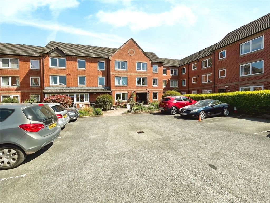 Property photo 1 of 16 Picture No. 24