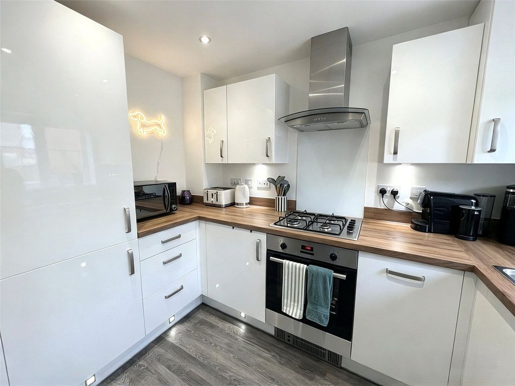 Property photo 2 of 13 Picture No. 09