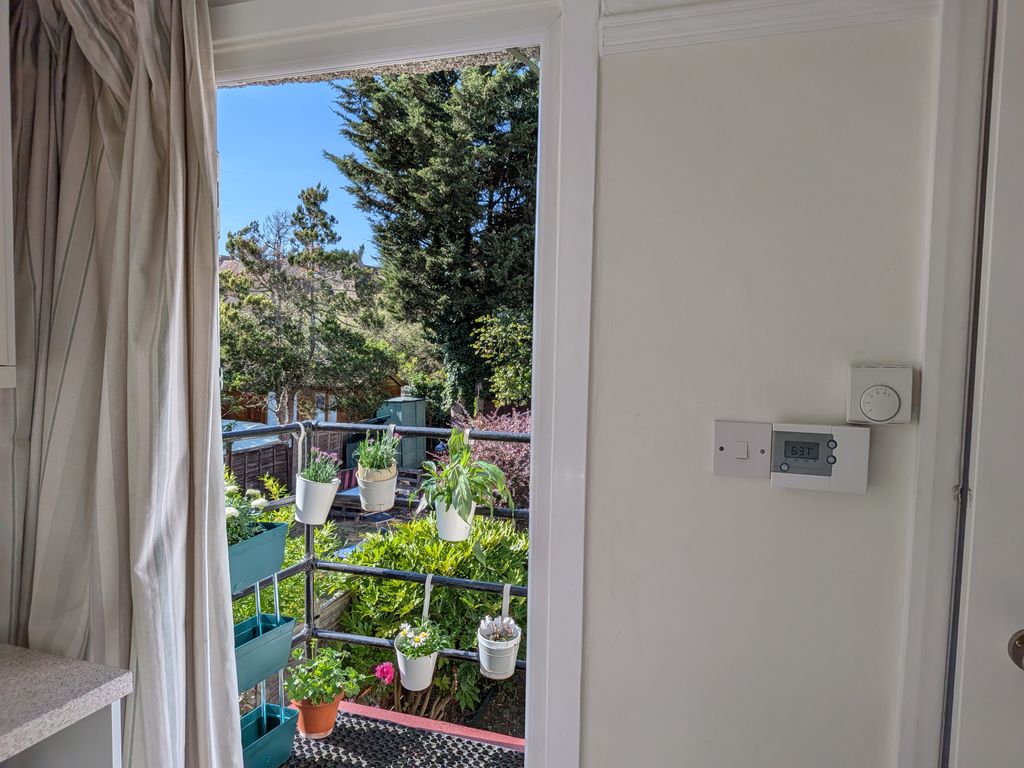 Property photo 2 of 12 Entrance