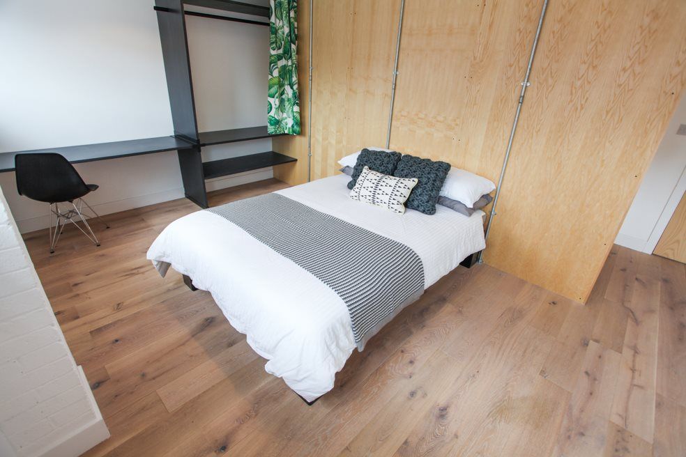 Property photo 1 of 6 63 Kempston 2