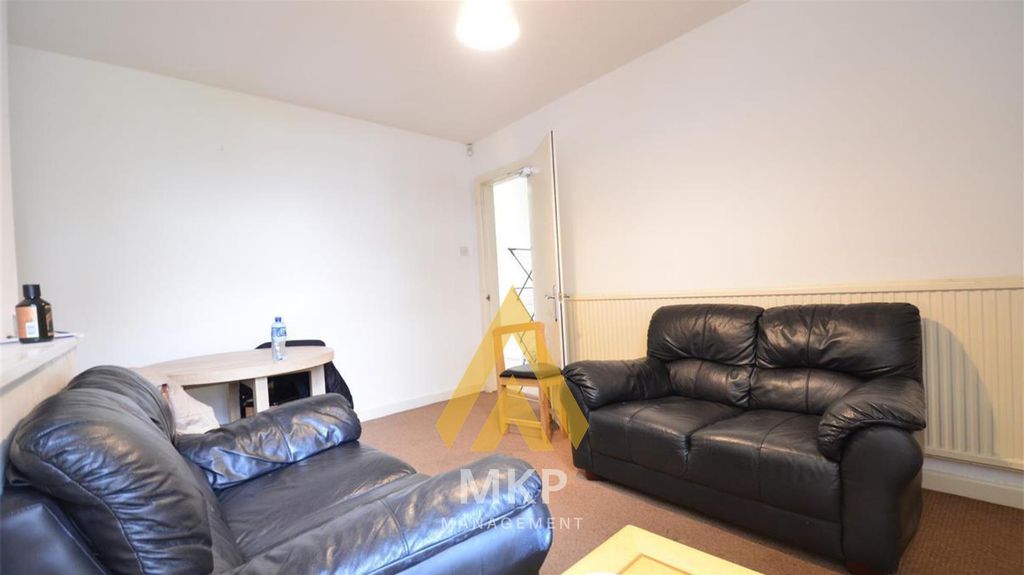 Property photo 3 of 13 4.Png
