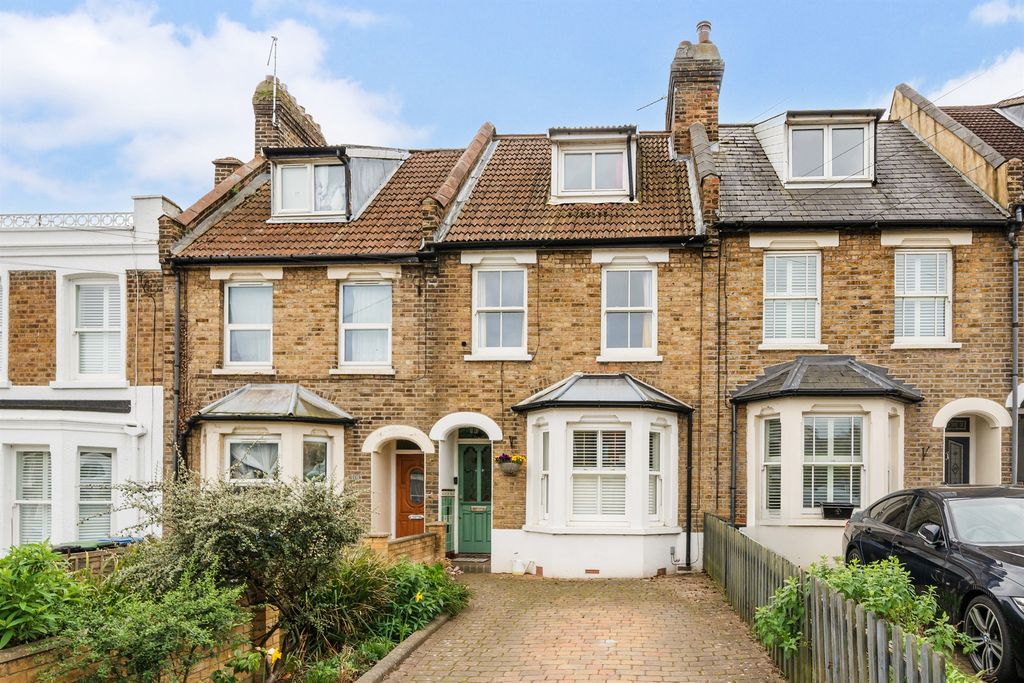 Property photo 1 of 13