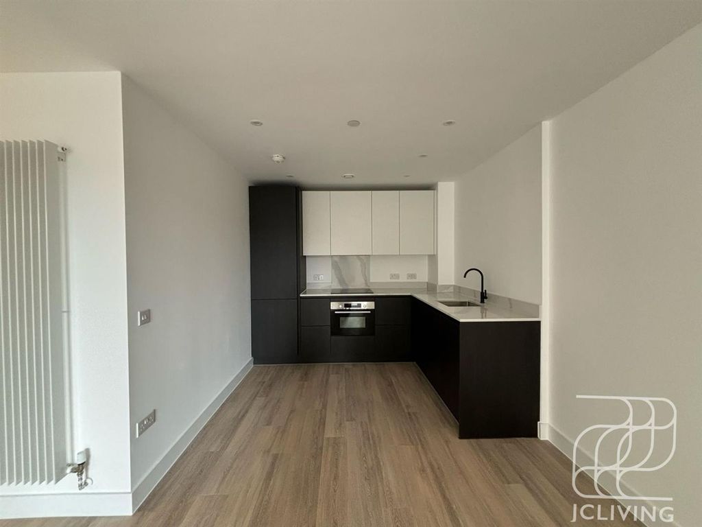 Property photo 1 of 9 11Bb7A32316A2d8E85cd98Fd82Ff514F.Jpg
