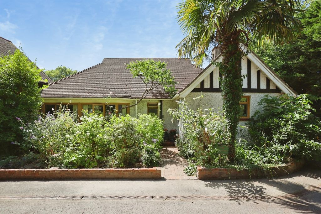 Property photo 1 of 25