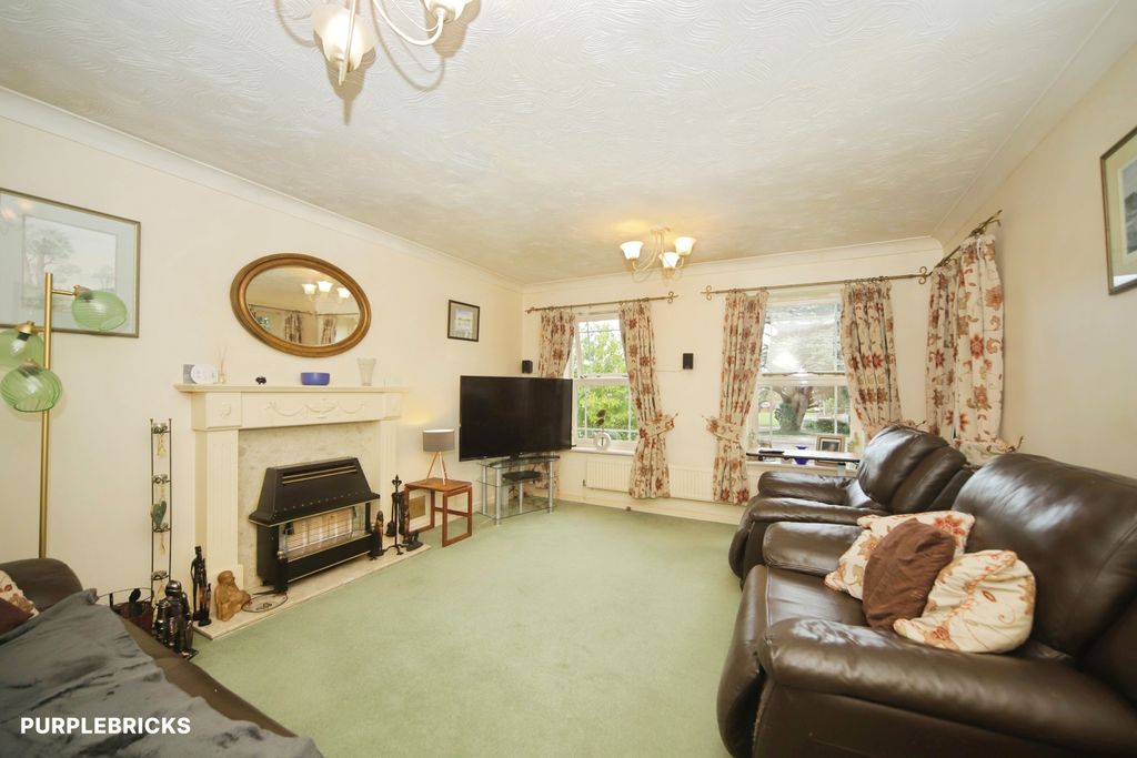 Property photo 2 of 30