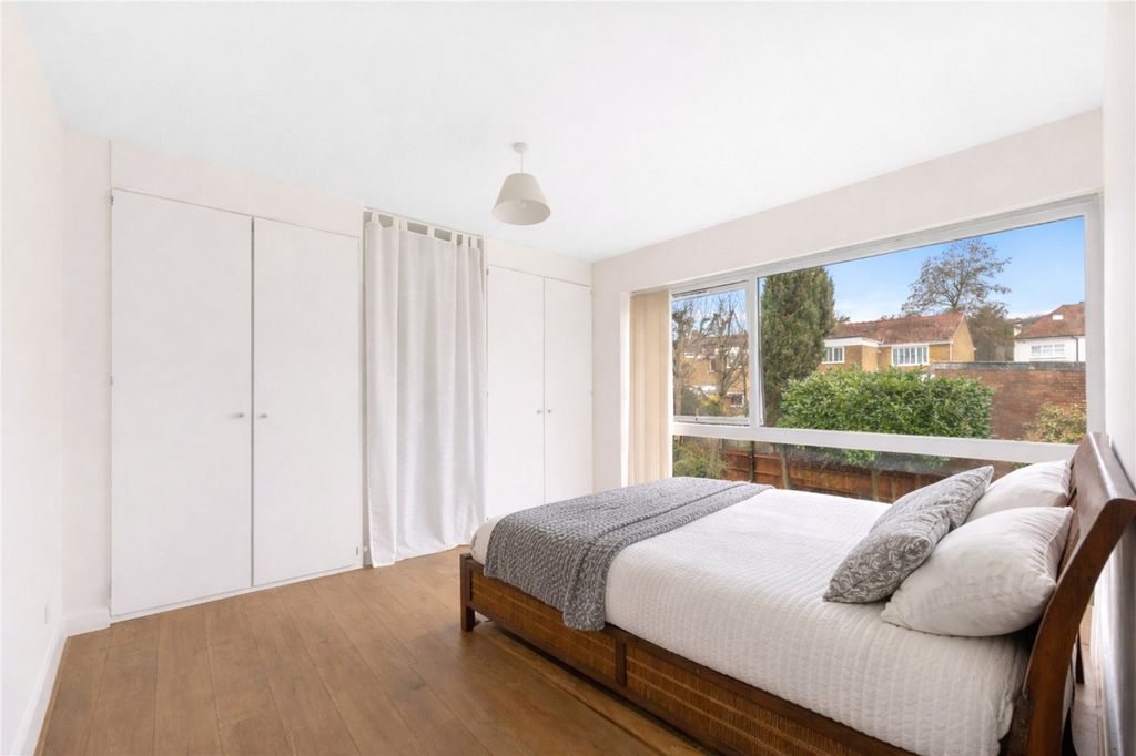 Property photo 3 of 13 Picture No. 12