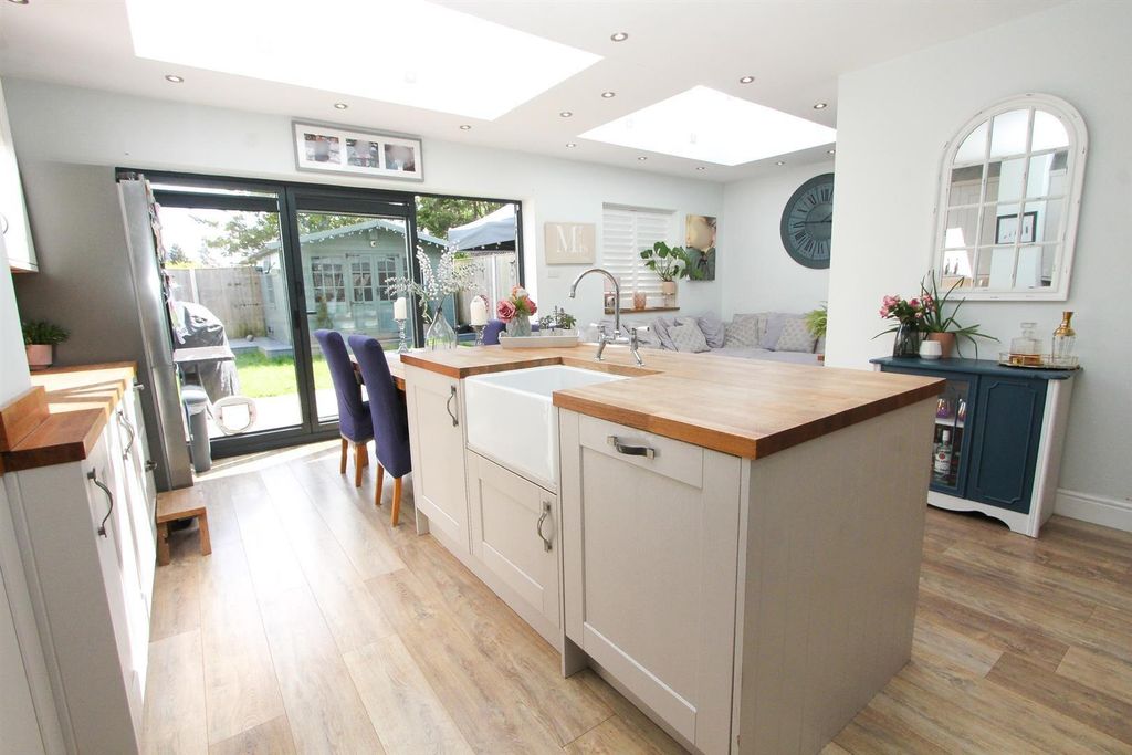 Property photo 2 of 25 26d06Cf1-0E3B-4c89-9266-71526dc2Be4d.Jpg