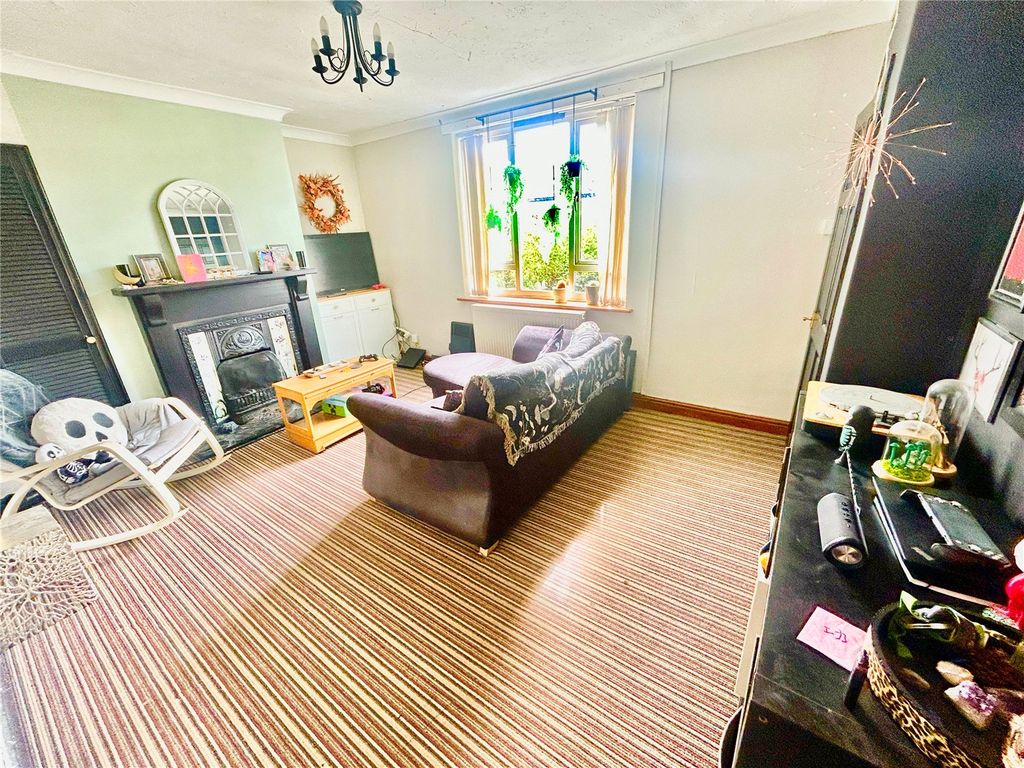 Property photo 2 of 10 Picture No. 08
