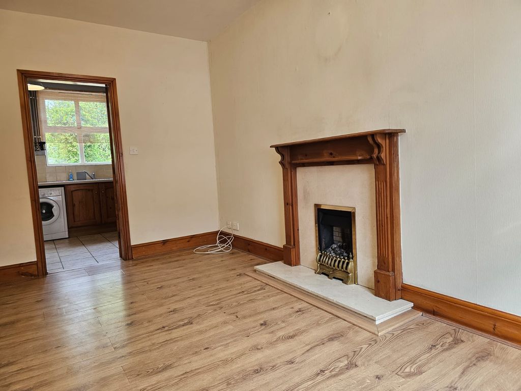 Property photo 2 of 11 Gallery