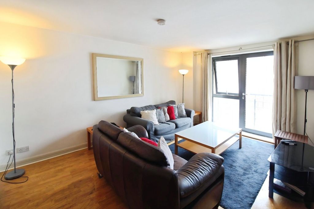 Property photo 2 of 11 Picture No. 26
