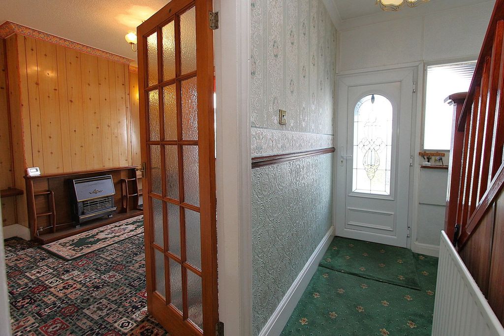 Property photo 3 of 22