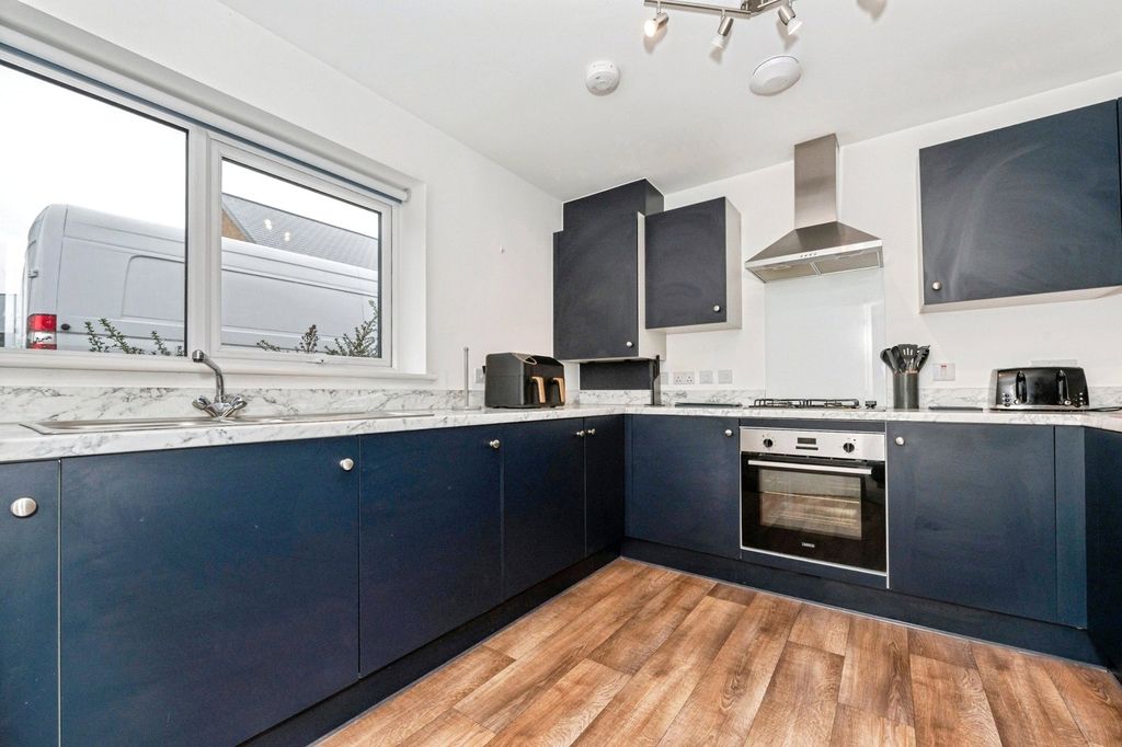 Property photo 3 of 17 Pbox-Img.Jpg