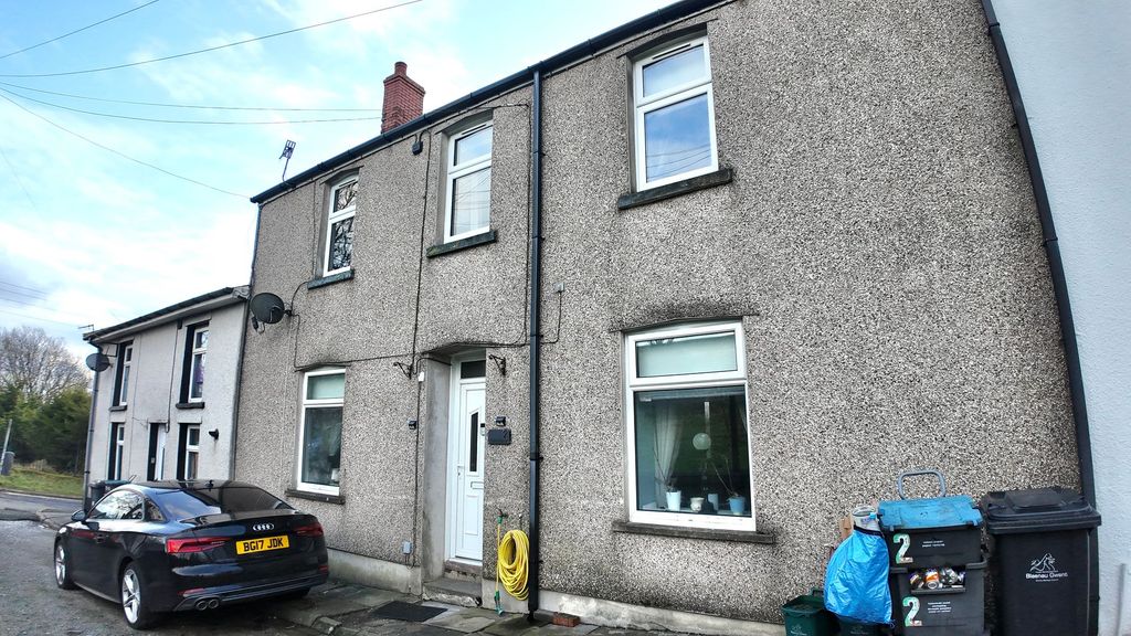 Property photo 1 of 29