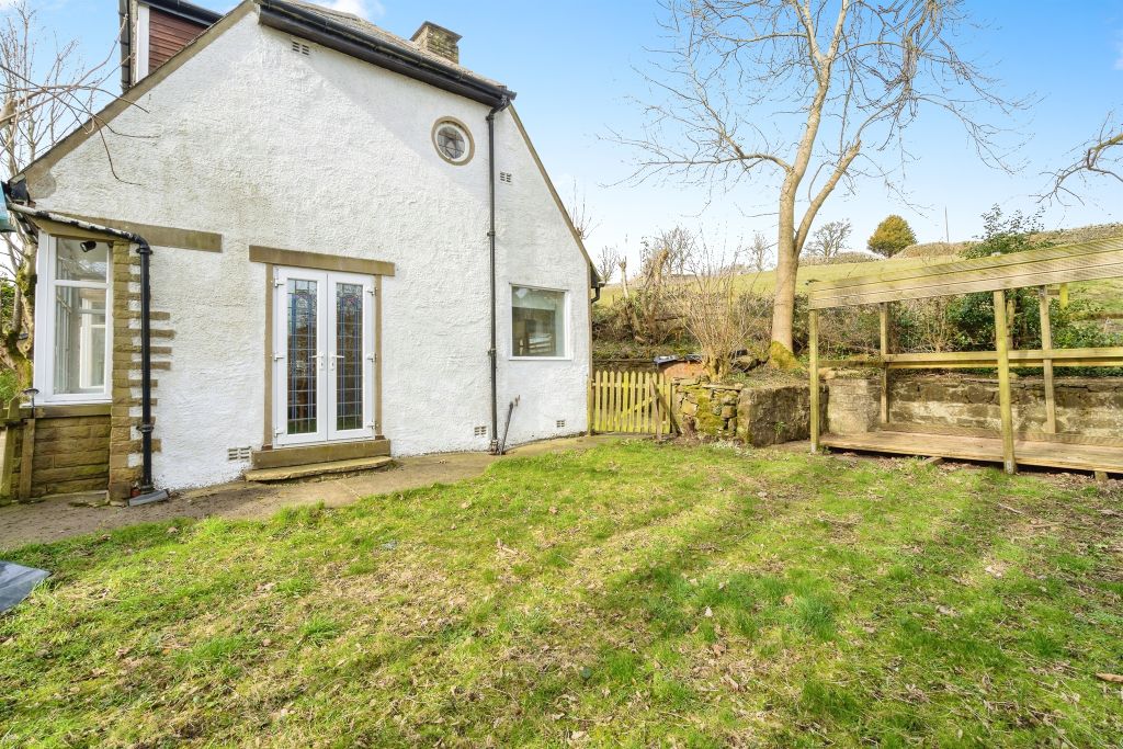 Property photo 3 of 18