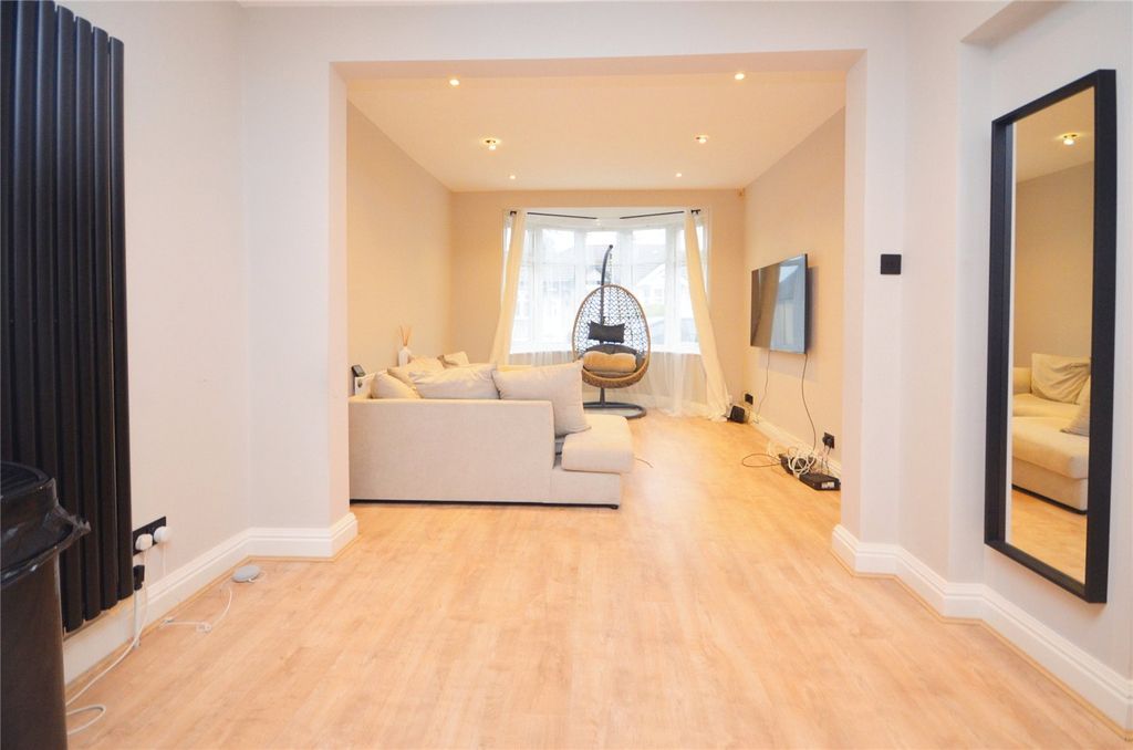 Property photo 2 of 13 Picture No. 03