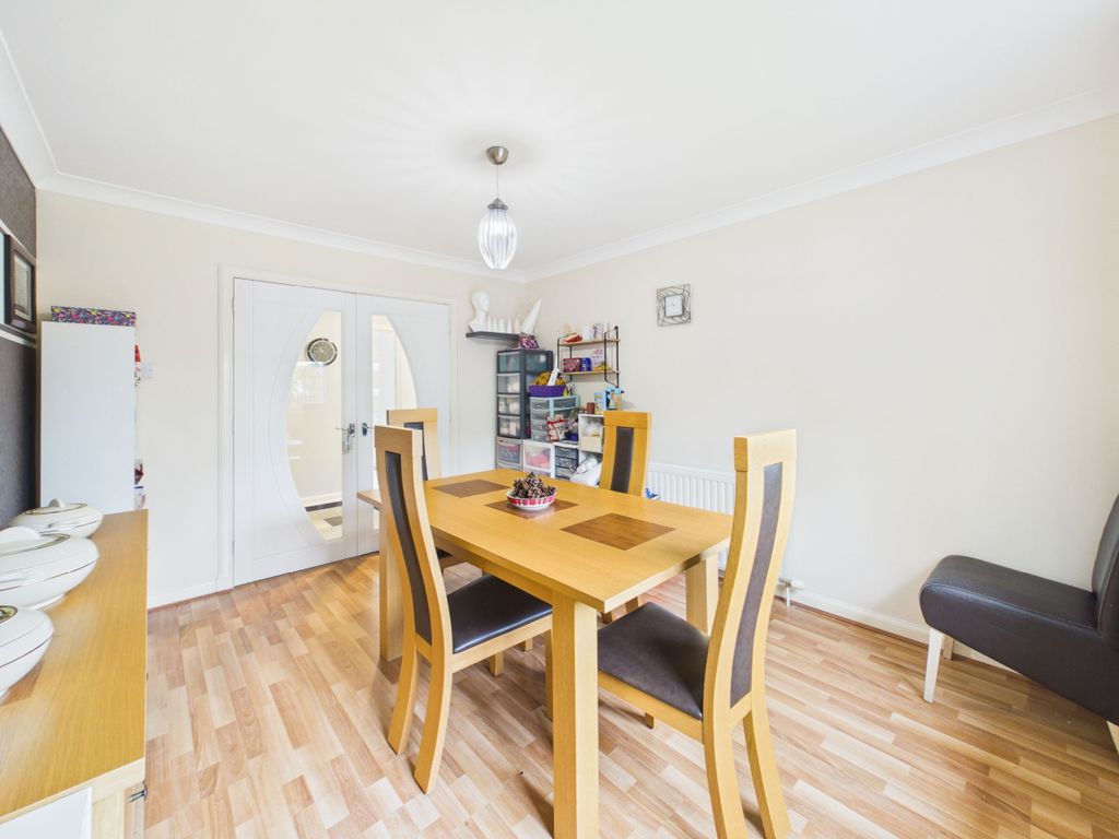 Additional image 11 of 5 bed detached house for saleGlenburn Close, Airdrie ML6