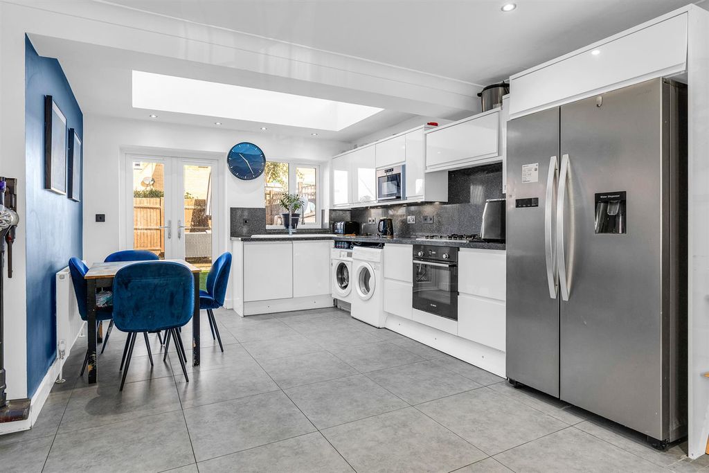 Property photo 2 of 18 Internal-10.Jpg