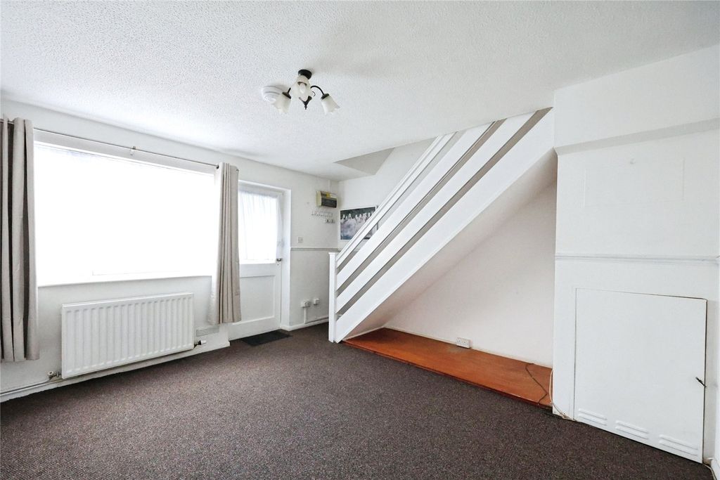Property photo 3 of 13 Picture No. 12