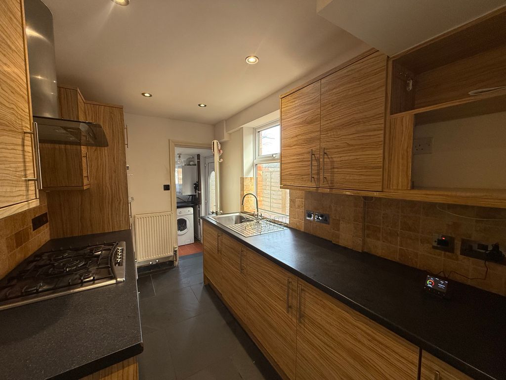 Property photo 2 of 16 Kitchen