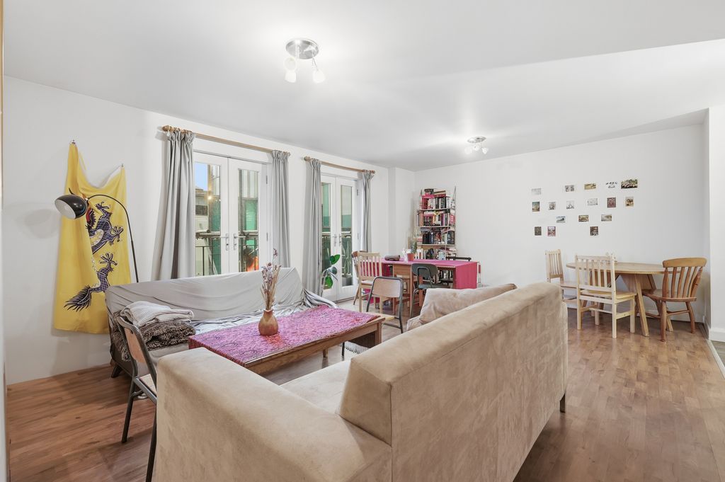 Property photo 1 of 11 Img_2152