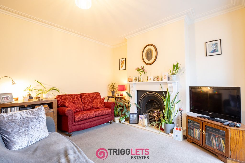 Property photo 3 of 22