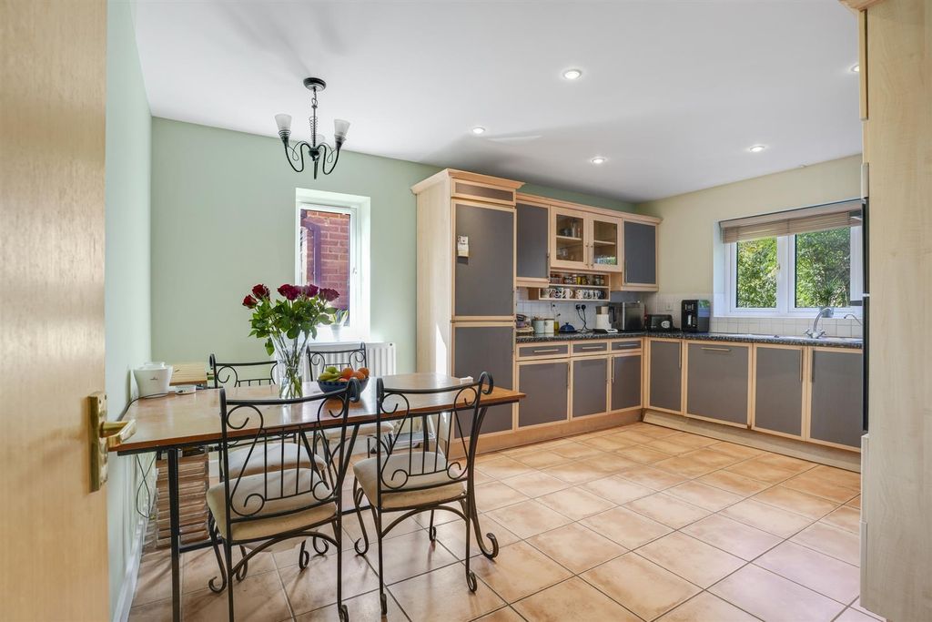 Property photo 3 of 19 5_A7409553-Hdr.Jpg