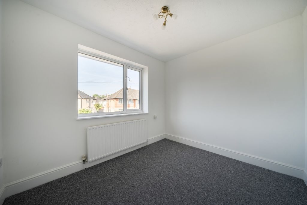 Property photo 3 of 15 1465200-1-6A10173...
