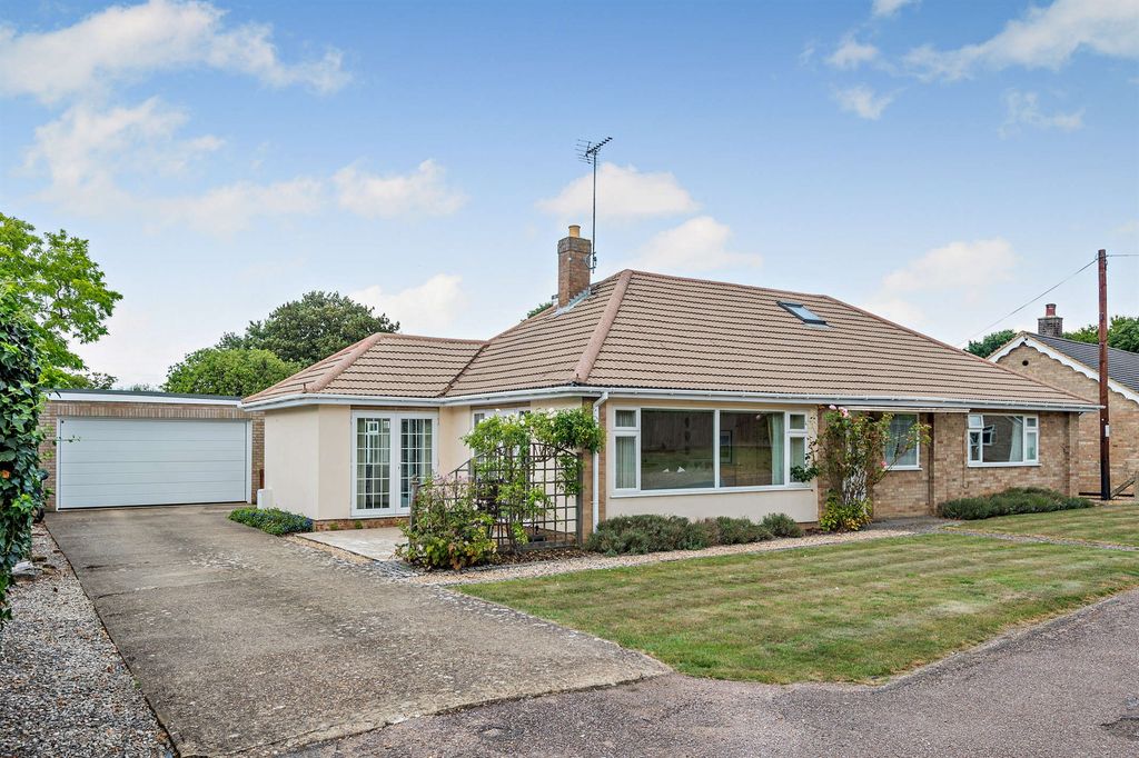 Property photo 1 of 15