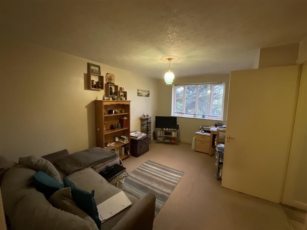 Property photo 2 of 4 Lounge