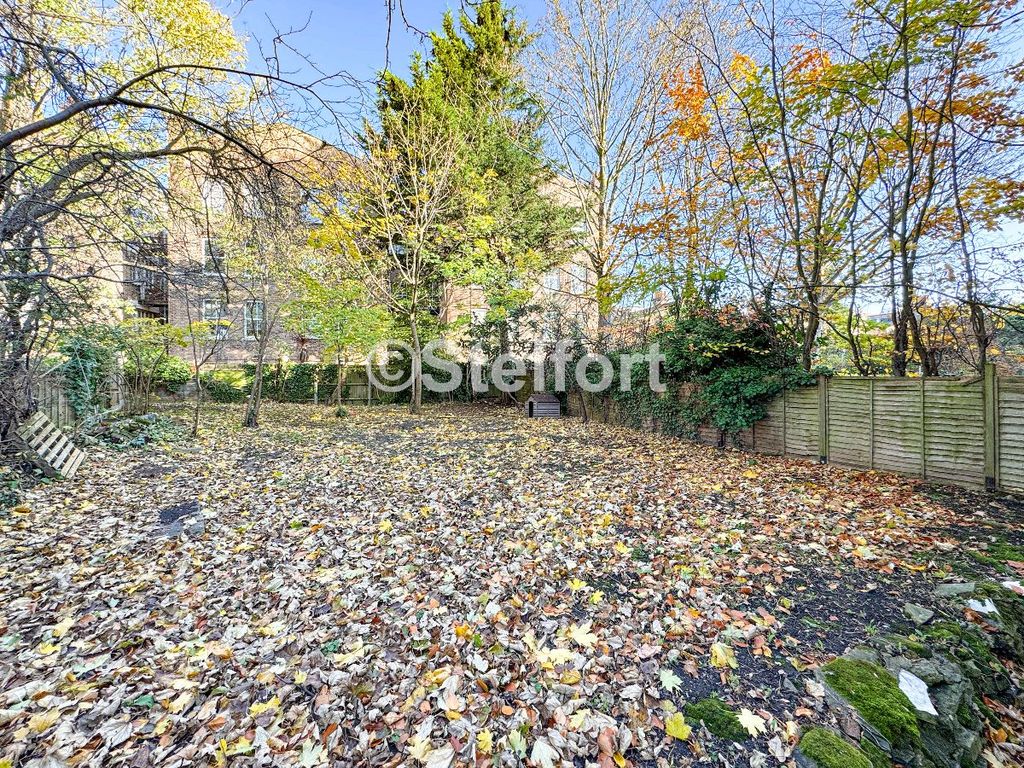 Property photo 3 of 8