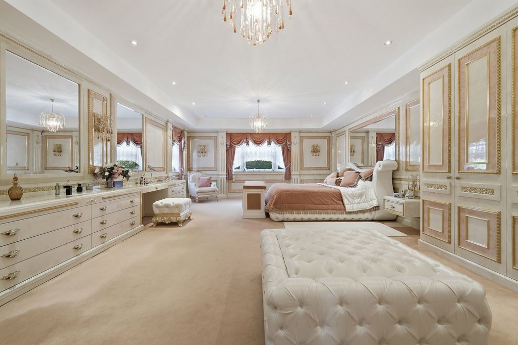 Additional image 31 of 5 bed detached house for saleWambrook Close, Hutton Mount, Brentwood CM13