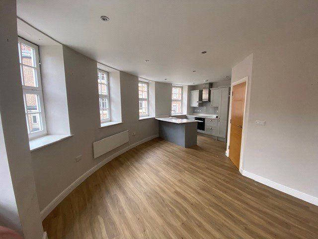 Property photo 2 of 16 Picture No. 21