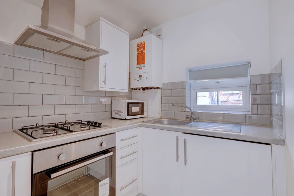 Property photo 2 of 6 Picture No. 09