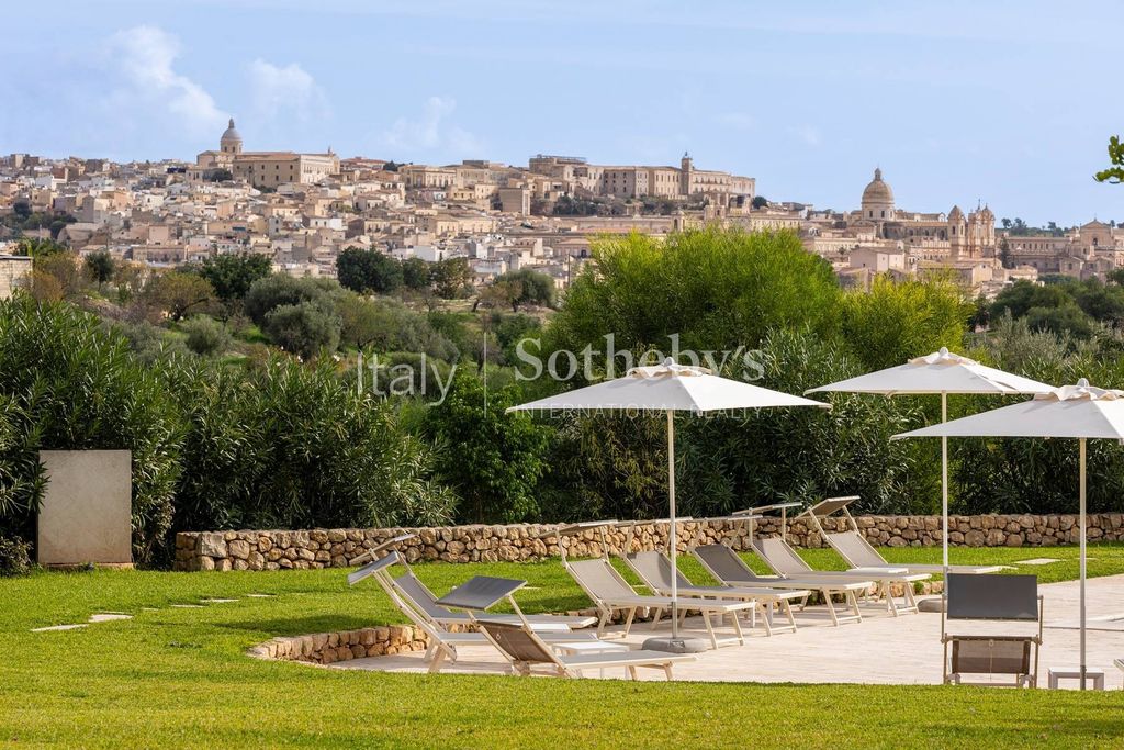 Property photo 2 of 35